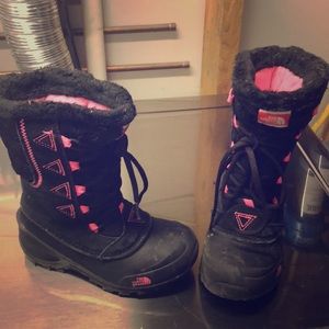 Girls Northface boots